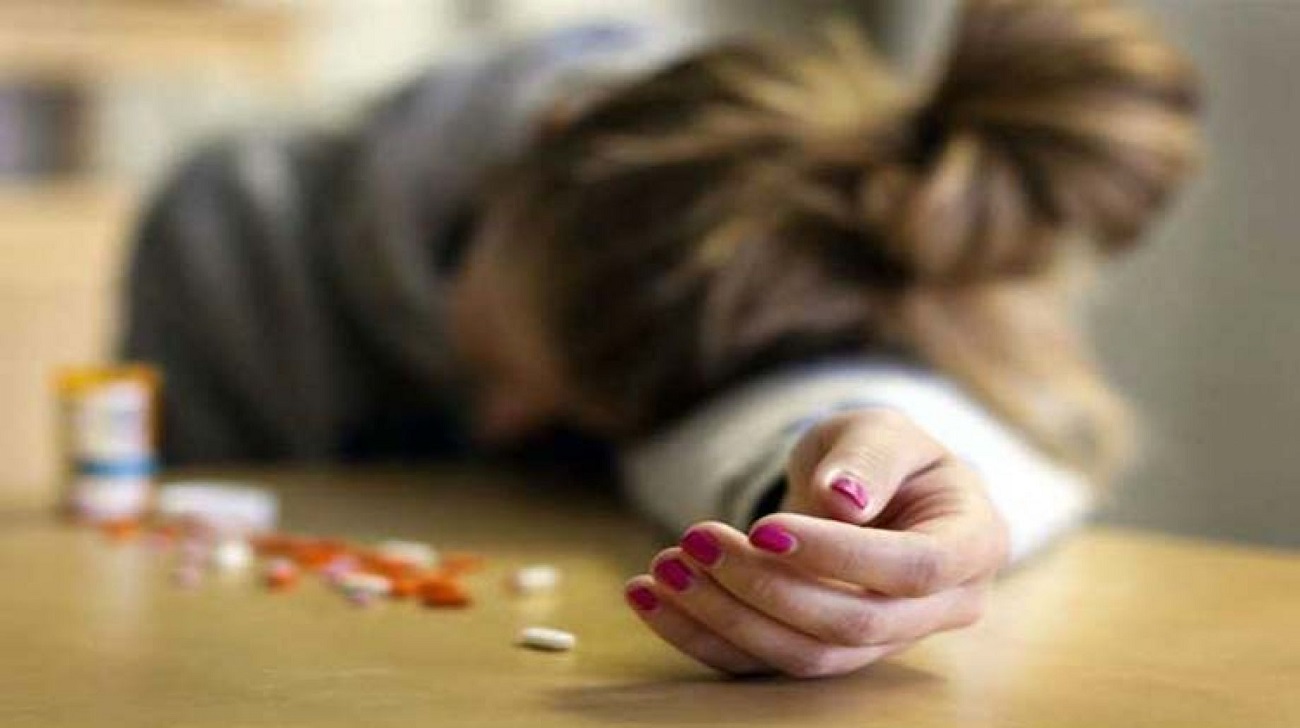 قتلت زوجها بلا رحمة وقبل يلفظ أنفاسه الأخيرة أخبرها بالسر الذي جعلها تنتحر على الفور !