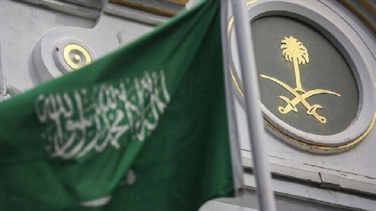 ولو دون قصد ..غرامة مليونية والسجن 10 سنوات في السعودية لكل مواطن يقوم بهذه الإجراءات مع المقيم