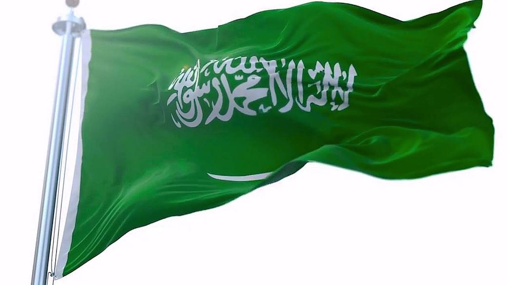 الله لا يبتليني بالموت ساجداً.. سعودي شهير يفجر ضجة في السعودية بعد فضح حقيقته المتسترة (شاهد)