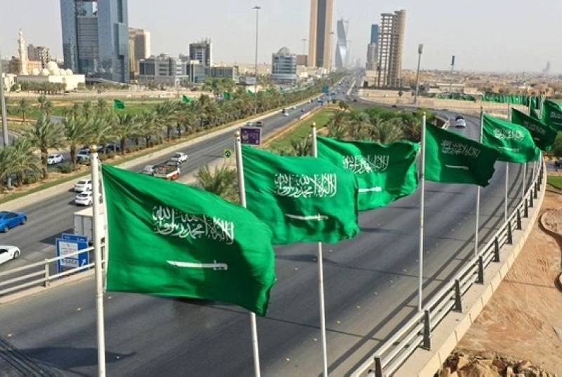 من الغد السعودية تطبق قرار جديد بمنع المغتربين من العمل في هذة المهن نهائياً!