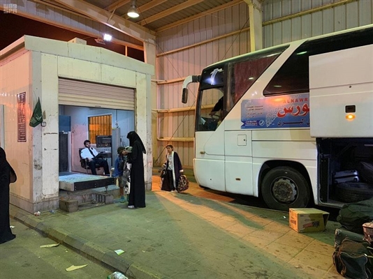 السعودية تلغي لاصق التأشيرات في جوازات اليمنيين القادمين للمملكة بمختلف أنواعها 