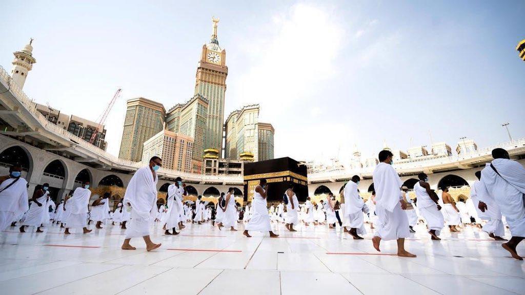 السعودية تفرض رسوماً جديدة لأداء مناسك العمرة وتثير الجدل عن المبلغ المطلوب !