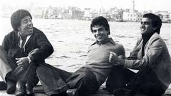 بالفيديو : هاني شنودة يكشف أسرار خاصة عن بدايات عمرو دياب .. شاهد صورة نادرة 