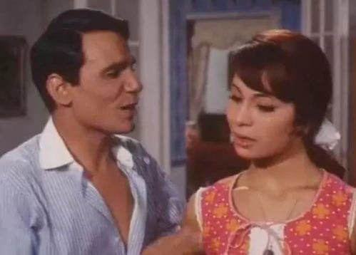 أميرة وشقيقها عبدالحليم حافظ