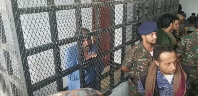 نقل قضية ”فتاة يريم اليمنية ” الى صنعاء و مخاوف من اطلاقه بعد تعهد قيادي حوثي لأسرته القيام بهذا الفعل الصادم !