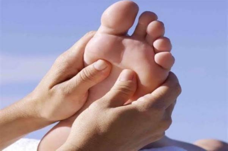 مؤشر لمرض خطير ..عند شعورك بالم في هذه المنطقة من جسمك لاتتجاهل وسارع في الذهاب إلى الطبيب 