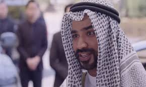 شاهد السعوديين يشتاطون غضبا بعد ظهور أمير ثامل من شرب الخمر وهو يقوم بهذا الأمر الصادم في ملهى ليلي!