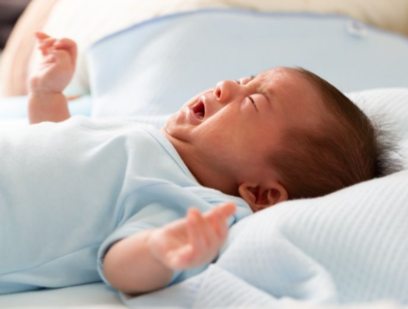  للأمهات ..خيارات تساعدكِ على علاج المغص لطفلكِ الرضيع 