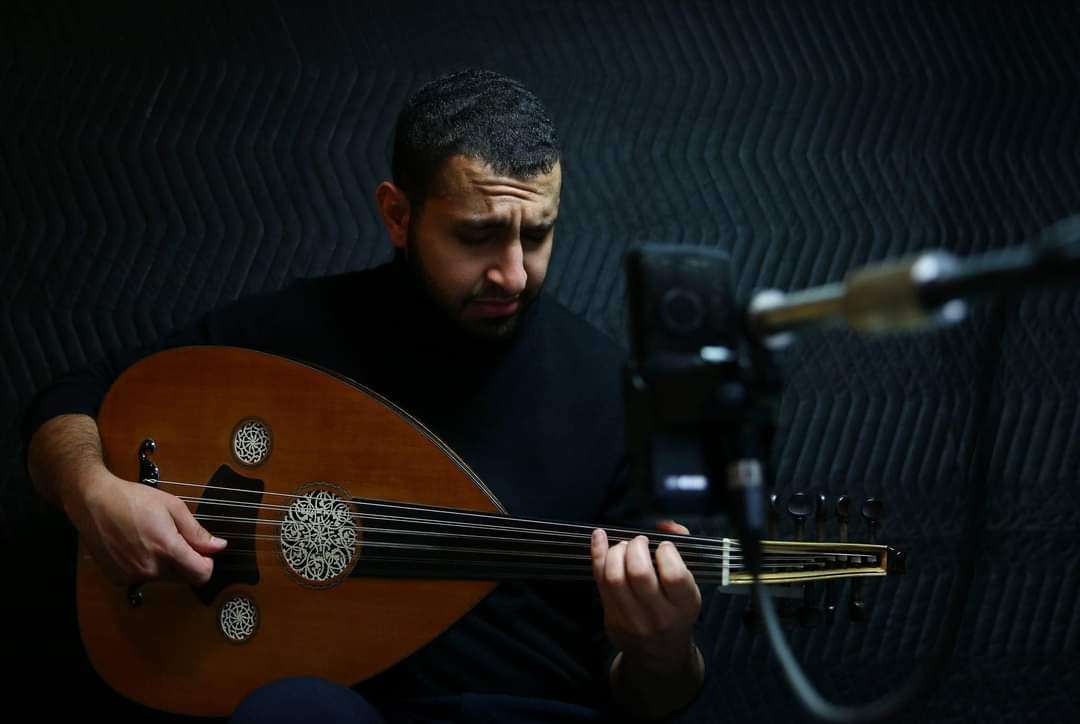 فنان يمني عالمي مقيم في امريكا يفارق الحياة بحادث مروري و الحزن يعم اليمن .. (التفاصيل كاملة )