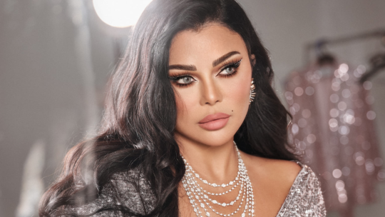 ظهور مفاجئ للفنانة هيفاء وهبي هز مواقع التواصل بعد اجراء مقابلة لها في السعودية