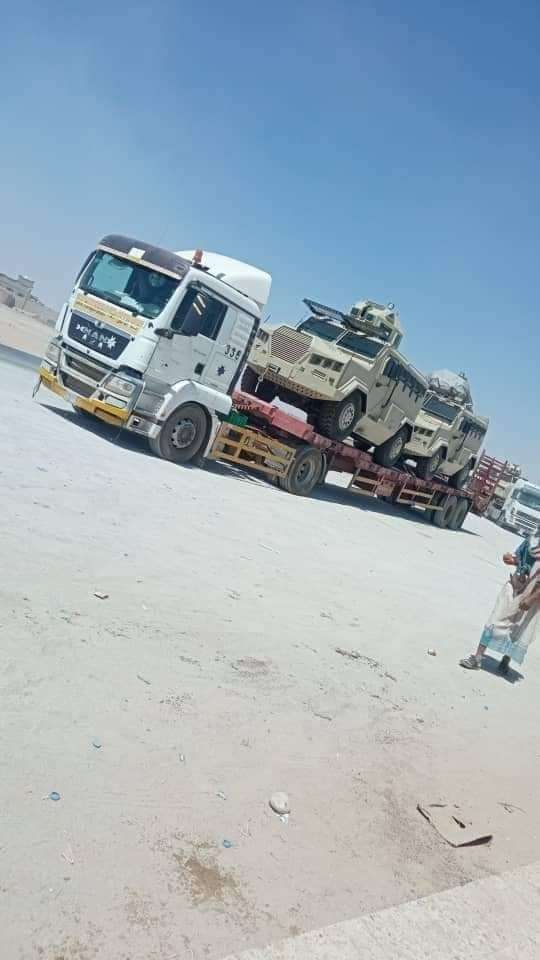 اليمن : مدرعات عسكرية تابعة لهذا الطرف بطريقها الى هذه المحافظة